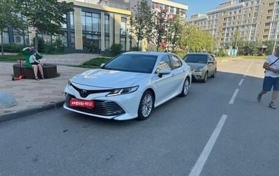 Toyota Camry, 2018 год, 2 500 000 рублей, 1 фотография