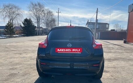 Nissan Juke II, 2011 год, 900 000 рублей, 13 фотография