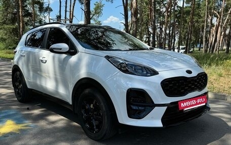 KIA Sportage IV рестайлинг, 2021 год, 3 300 000 рублей, 2 фотография
