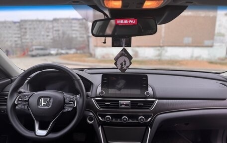 Honda Accord IX рестайлинг, 2018 год, 2 800 000 рублей, 3 фотография