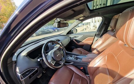 Jaguar F-Pace, 2017 год, 3 999 000 рублей, 7 фотография