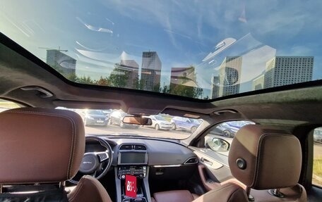 Jaguar F-Pace, 2017 год, 3 999 000 рублей, 9 фотография