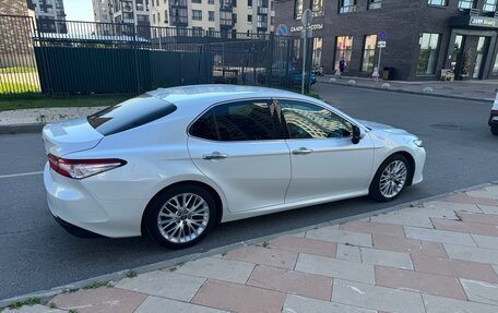 Toyota Camry, 2018 год, 2 500 000 рублей, 4 фотография