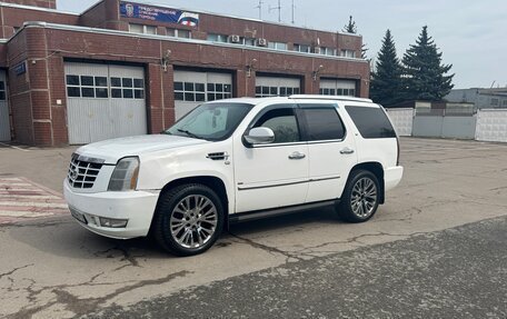 Cadillac Escalade III, 2008 год, 750 000 рублей, 2 фотография