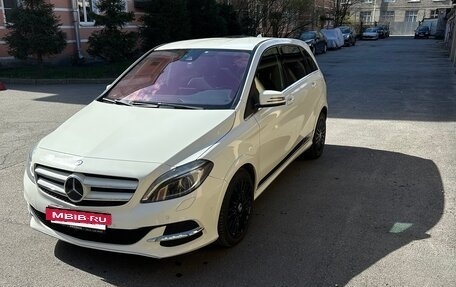 Mercedes-Benz B-Класс, 2015 год, 1 500 000 рублей, 2 фотография