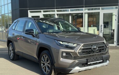 Toyota RAV4, 2024 год, 4 600 000 рублей, 3 фотография