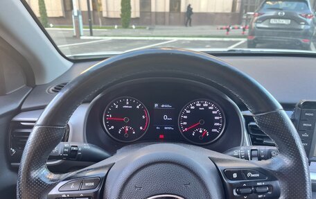 KIA Stonic, 2018 год, 1 700 000 рублей, 5 фотография