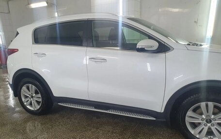 KIA Sportage IV рестайлинг, 2016 год, 1 800 000 рублей, 4 фотография