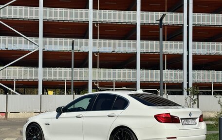 BMW 5 серия, 2013 год, 2 400 000 рублей, 2 фотография