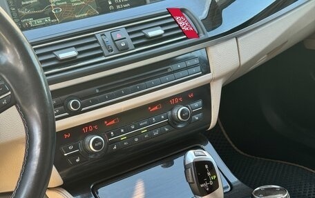 BMW 5 серия, 2013 год, 2 400 000 рублей, 18 фотография