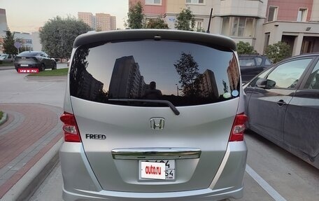 Honda Freed I, 2010 год, 1 150 000 рублей, 8 фотография