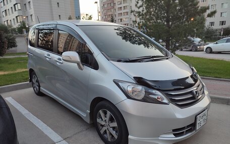 Honda Freed I, 2010 год, 1 150 000 рублей, 12 фотография