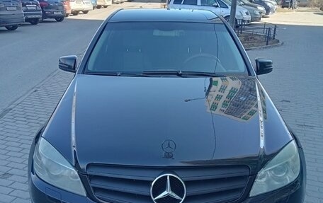 Mercedes-Benz C-Класс, 2009 год, 1 000 000 рублей, 1 фотография