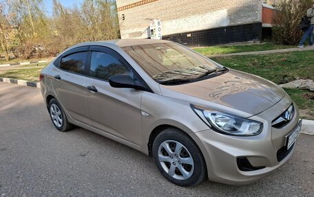Hyundai Solaris II рестайлинг, 2012 год, 655 000 рублей, 6 фотография