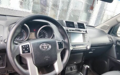 Toyota Land Cruiser Prado 150 рестайлинг 2, 2014 год, 2 800 000 рублей, 7 фотография