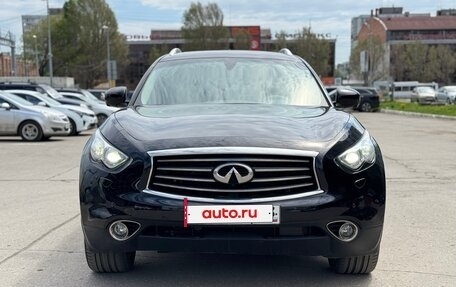 Infiniti QX70, 2014 год, 2 690 000 рублей, 2 фотография