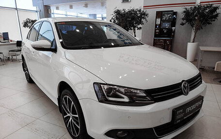 Volkswagen Jetta VI, 2014 год, 1 250 000 рублей, 3 фотография