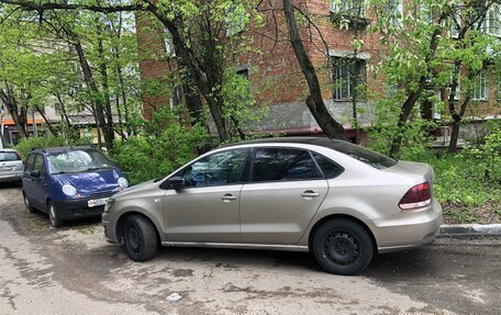 Volkswagen Polo VI (EU Market), 2016 год, 700 000 рублей, 3 фотография