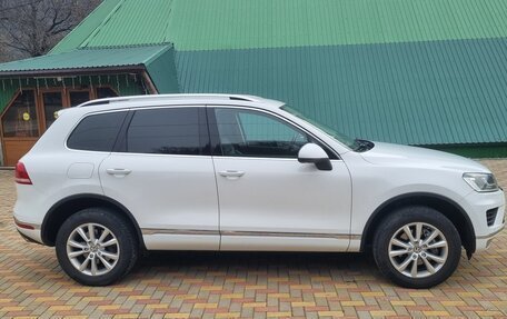 Volkswagen Touareg III, 2015 год, 3 000 000 рублей, 2 фотография