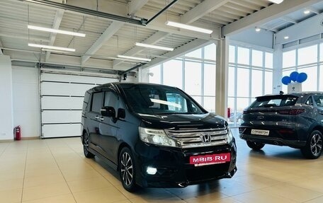 Honda Stepwgn IV, 2013 год, 1 699 000 рублей, 8 фотография