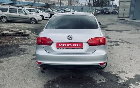 Volkswagen Jetta VI, 2013 год, 1 120 000 рублей, 8 фотография