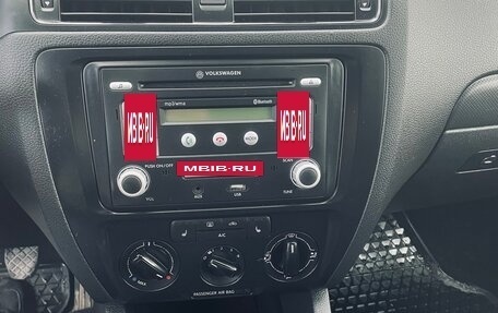 Volkswagen Jetta VI, 2013 год, 1 120 000 рублей, 11 фотография