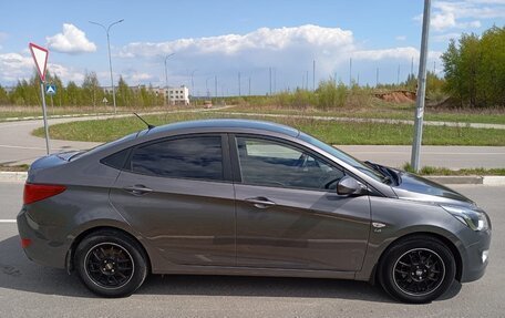 Hyundai Solaris II рестайлинг, 2016 год, 1 300 000 рублей, 3 фотография