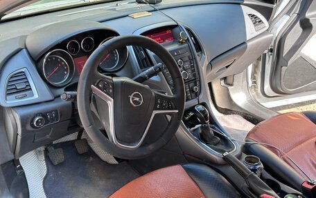 Opel Astra J, 2011 год, 1 050 000 рублей, 5 фотография