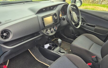 Toyota Vitz, 2016 год, 820 000 рублей, 9 фотография