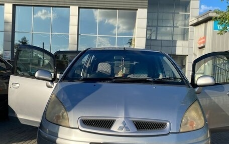 Mitsubishi Colt VI рестайлинг, 2003 год, 330 000 рублей, 6 фотография
