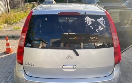 Mitsubishi Colt VI рестайлинг, 2003 год, 330 000 рублей, 8 фотография