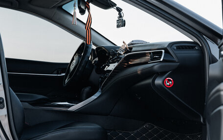Toyota Camry, 2020 год, 3 150 000 рублей, 14 фотография