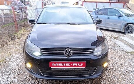 Volkswagen Polo VI (EU Market), 2013 год, 720 000 рублей, 3 фотография