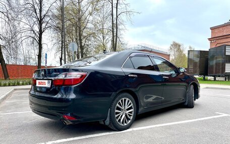 Toyota Camry, 2017 год, 1 900 000 рублей, 4 фотография