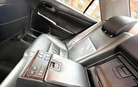 Toyota Camry, 2017 год, 1 900 000 рублей, 10 фотография