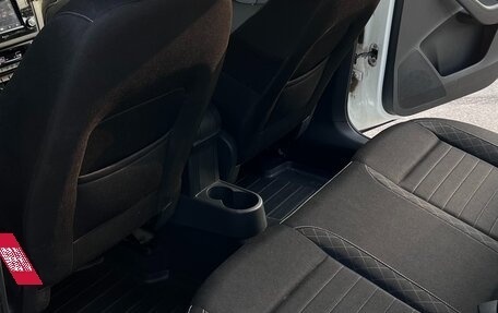 Skoda Rapid I, 2018 год, 1 300 000 рублей, 13 фотография
