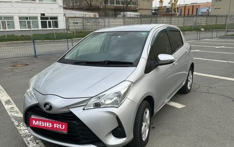 Toyota Vitz, 2017 год, 855 000 рублей, 1 фотография