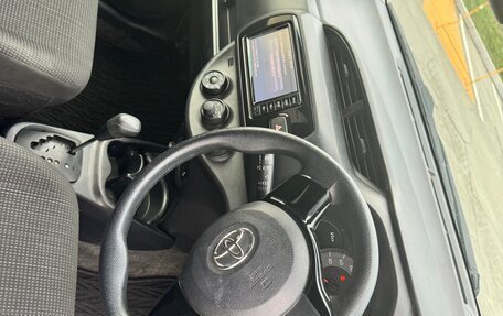 Toyota Vitz, 2017 год, 855 000 рублей, 19 фотография
