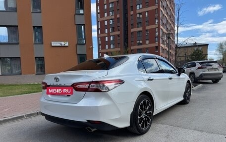 Toyota Camry, 2020 год, 3 150 000 рублей, 5 фотография