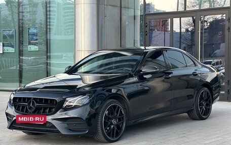 Mercedes-Benz E-Класс, 2019 год, 3 650 000 рублей, 7 фотография
