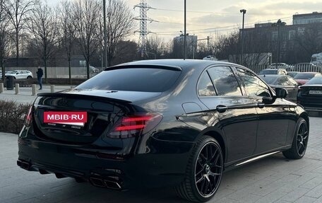 Mercedes-Benz E-Класс, 2019 год, 3 650 000 рублей, 2 фотография