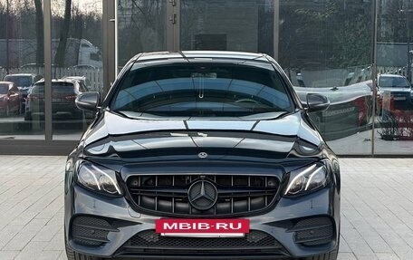 Mercedes-Benz E-Класс, 2019 год, 3 650 000 рублей, 10 фотография