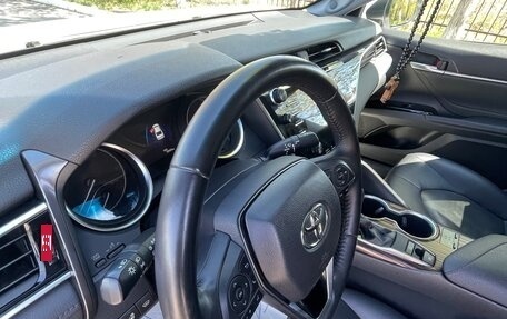 Toyota Camry, 2019 год, 3 200 000 рублей, 7 фотография