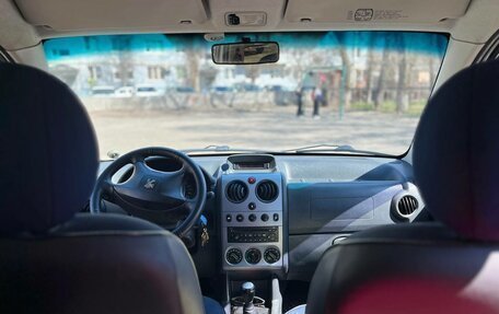 Peugeot Partner II рестайлинг 2, 2011 год, 630 000 рублей, 4 фотография