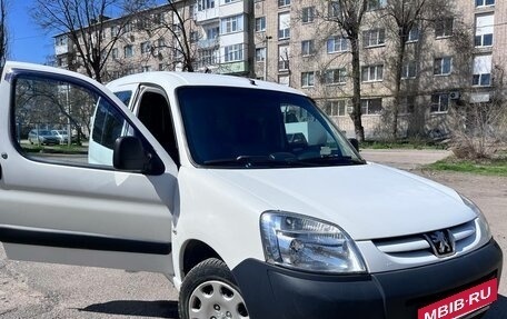 Peugeot Partner II рестайлинг 2, 2011 год, 630 000 рублей, 19 фотография
