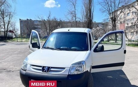 Peugeot Partner II рестайлинг 2, 2011 год, 630 000 рублей, 21 фотография