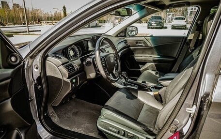 Honda Accord IX рестайлинг, 2013 год, 1 785 000 рублей, 13 фотография