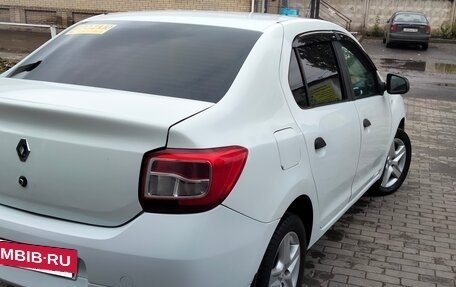 Renault Logan II, 2017 год, 585 000 рублей, 4 фотография