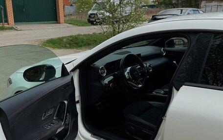 Mercedes-Benz CLA, 2019 год, 3 300 000 рублей, 9 фотография