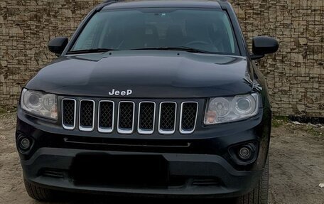 Jeep Compass I рестайлинг, 2012 год, 1 000 000 рублей, 2 фотография